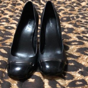 Calvin Klein 4” heels Black